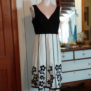 Vintage Summer Spense Dress Beautiful Black and White Applique